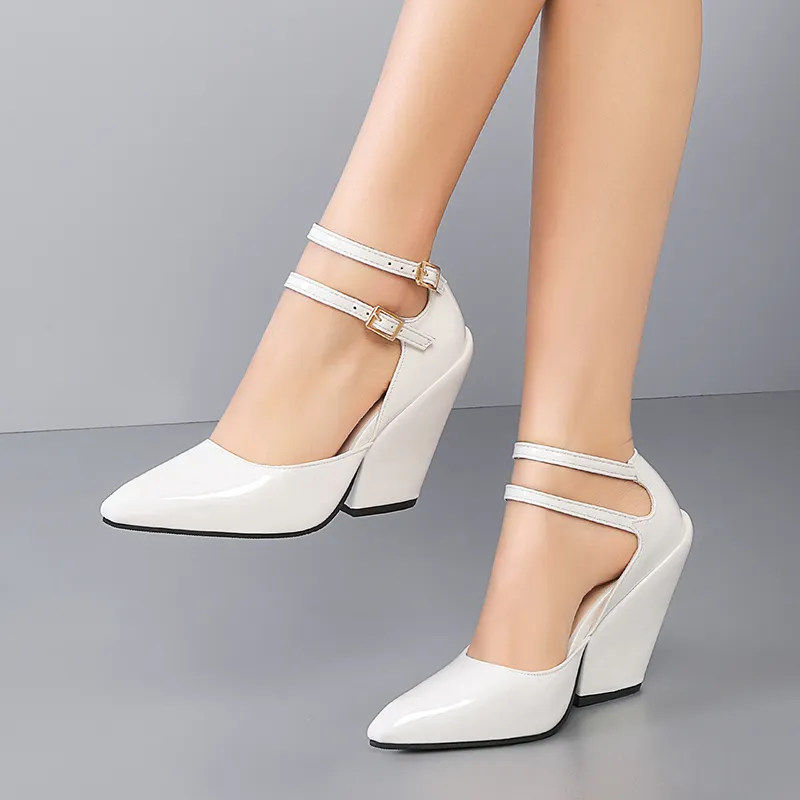 Amazon.com | Nine West Women's Laken2 Pump, Barely Nude 110
