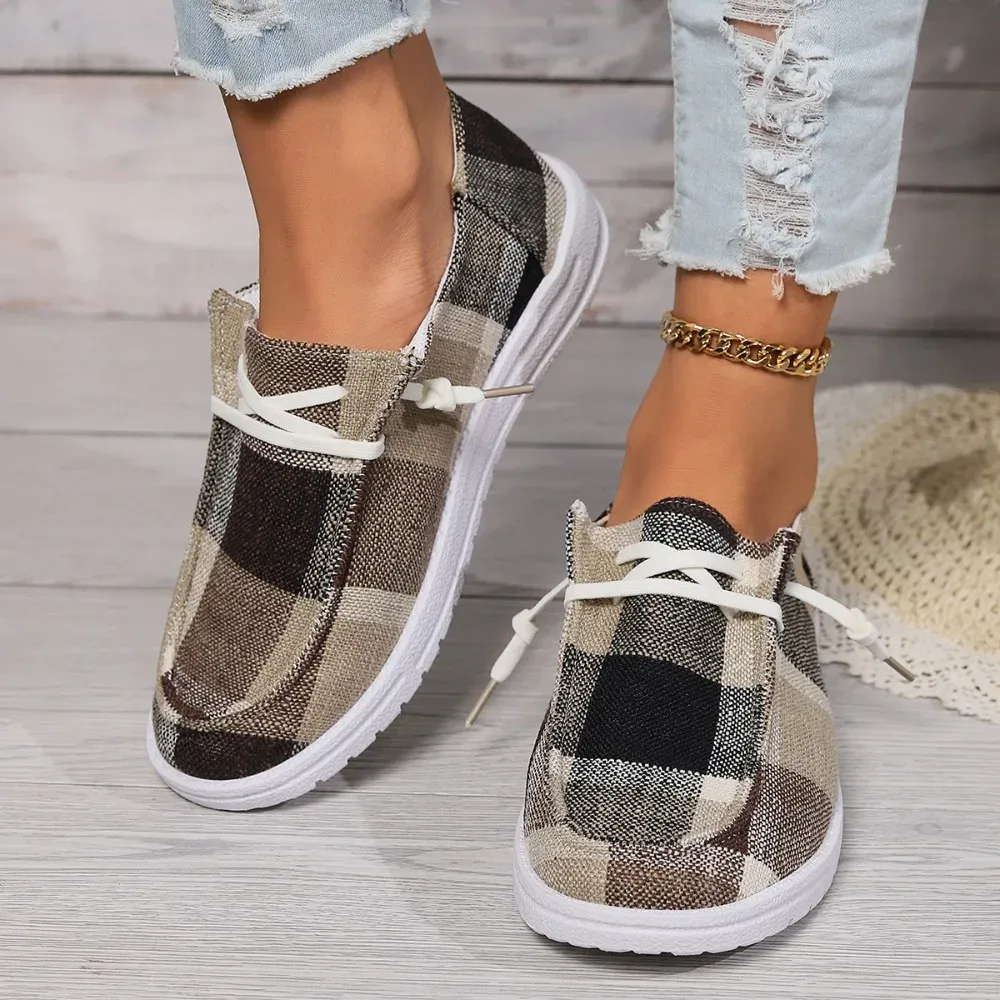 Canvas Shoes Woman Light Weight Slip-on Flat Sneakers Ladies Summer Breathable Cloth Loafers Design Espadrilles Luxury Shoes
