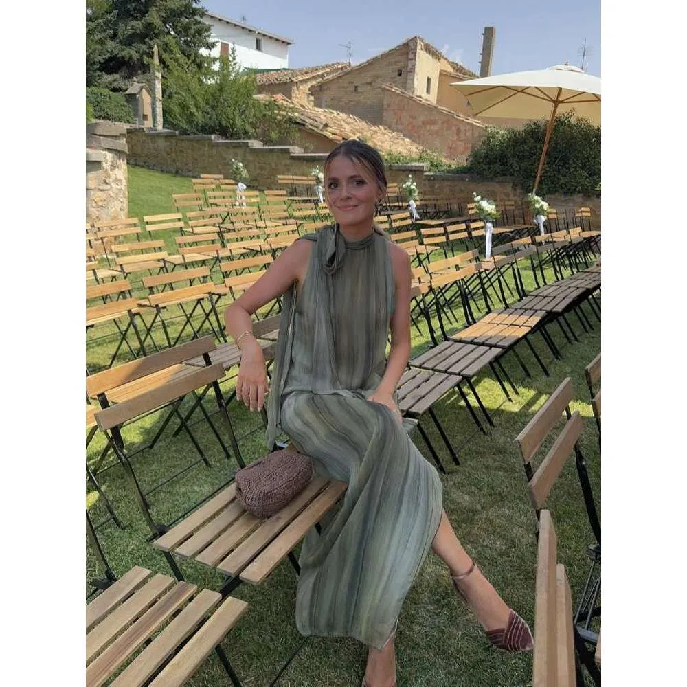 High Streetwear: Elegant Sleeveless Lace-Up Halter Backless Maxi Dress Formal with Hollow Out Side Slit for Women - Perfect for Casual Summer Wear