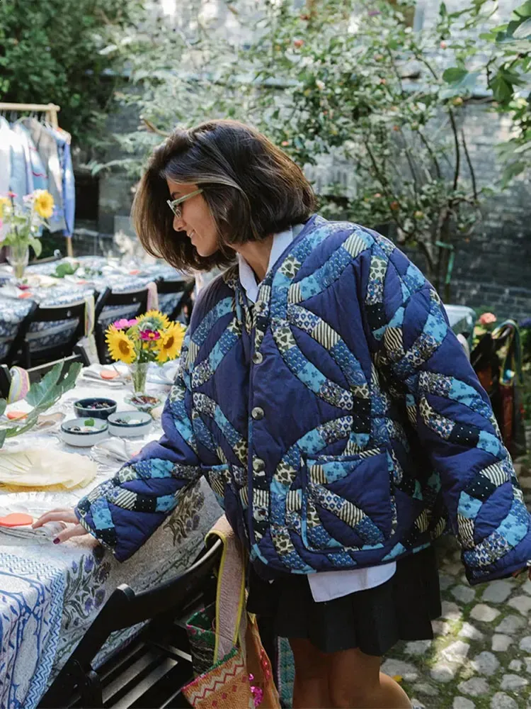 Womens Printed Cotton V-Neck Quilted Jacket - Long Sleeve