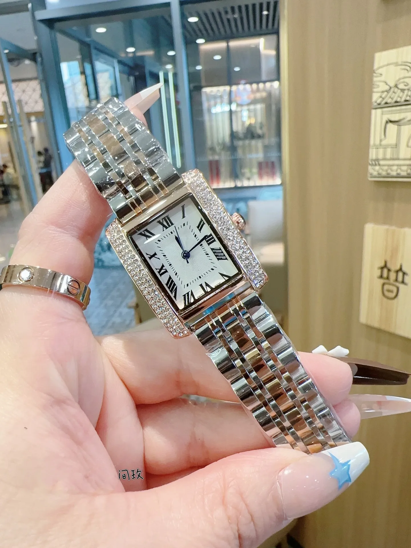 Stainless Steel Diamond Dial Bangle Watch, Quartz Movement, Water Resistant Facet Strass Elegant Women main image 2
