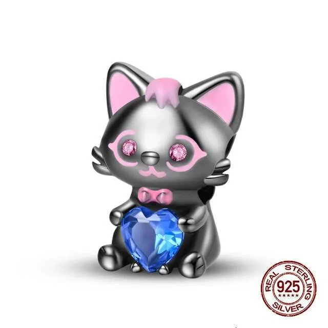 Breloques en argent sterling 925 représentant un chat, un lapin, un ours et un pingouin, compatibles avec les bracelets originaux. Idéales pour créer soi-même un bijou d'anniversaire. Cadeau parfait._voghion.com