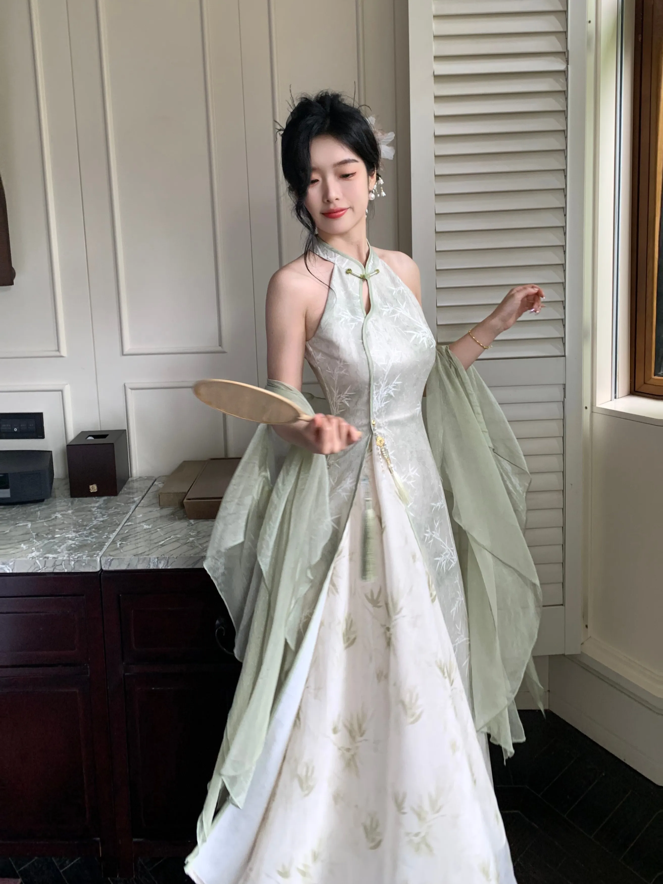 formal chinese dress Floral Embroidery red Cheongsam for women Looking for a good quality modern Qipao or a traditional Chinese Cheongsam With different Qipao patterns Spring Women Cheongsam New Long