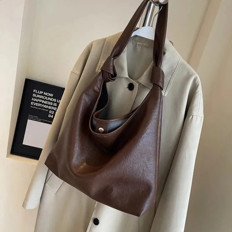 Brown Leather Tote Bag for Women Large Capacity Shoulder Bag