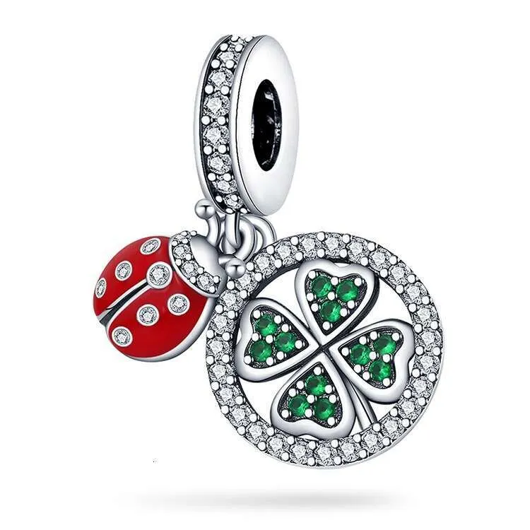 Charm coccinella e quadrifoglio verde in argento per bracciale_voghion.com