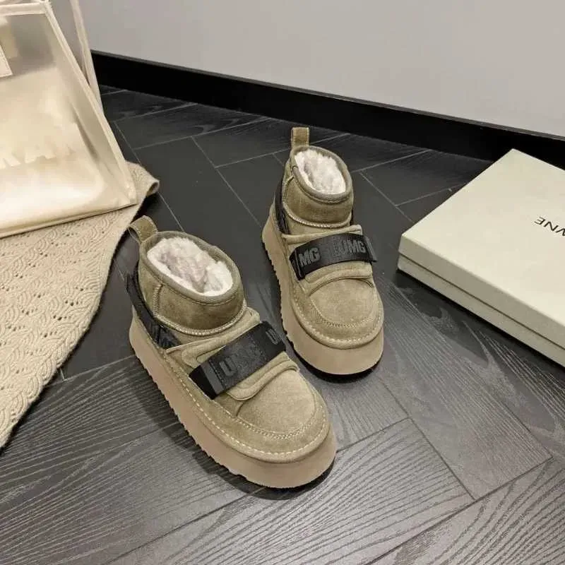 Farmer velúr téli női csizma divatos 2024 hó lányoknak grafikus platform csizma casual vastag_voghion.com