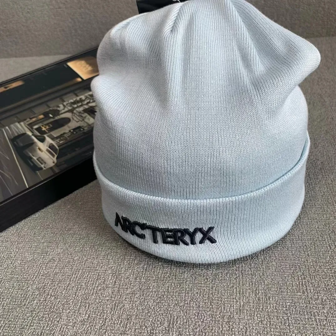 KNIT STRIPE BEANIE V2 [BLACK / CREAM] – CRTZRTW