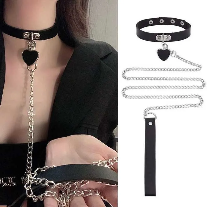 Leather Chokers: Women's Fashion & Cosplay Guide