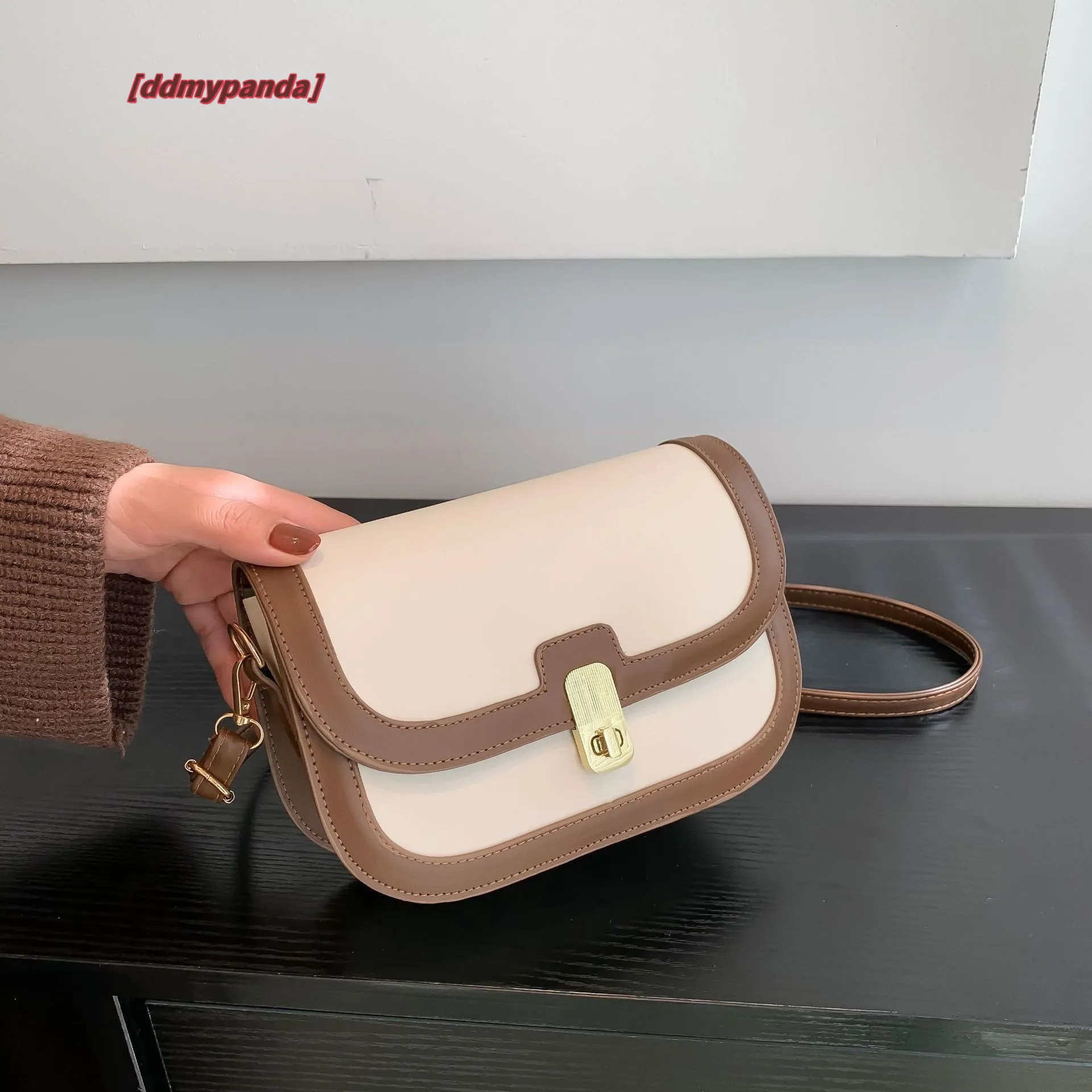 【EEUN】Square Buckle Cross Bag DHgate.com:Womens Square Buckle Crossbody Bag - Saddle Style