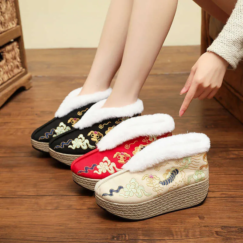 Chinese Embroidered Shoes: Buying Guide for Women