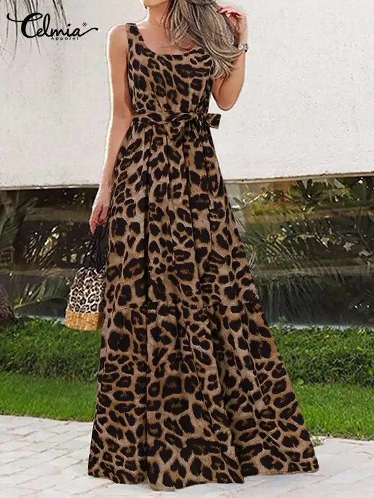 Robe Maxi Longue Plissée à Col V - Imprimé Animalier (Marron) - Marque Blue Banana - Neuve Avec Étiquettes