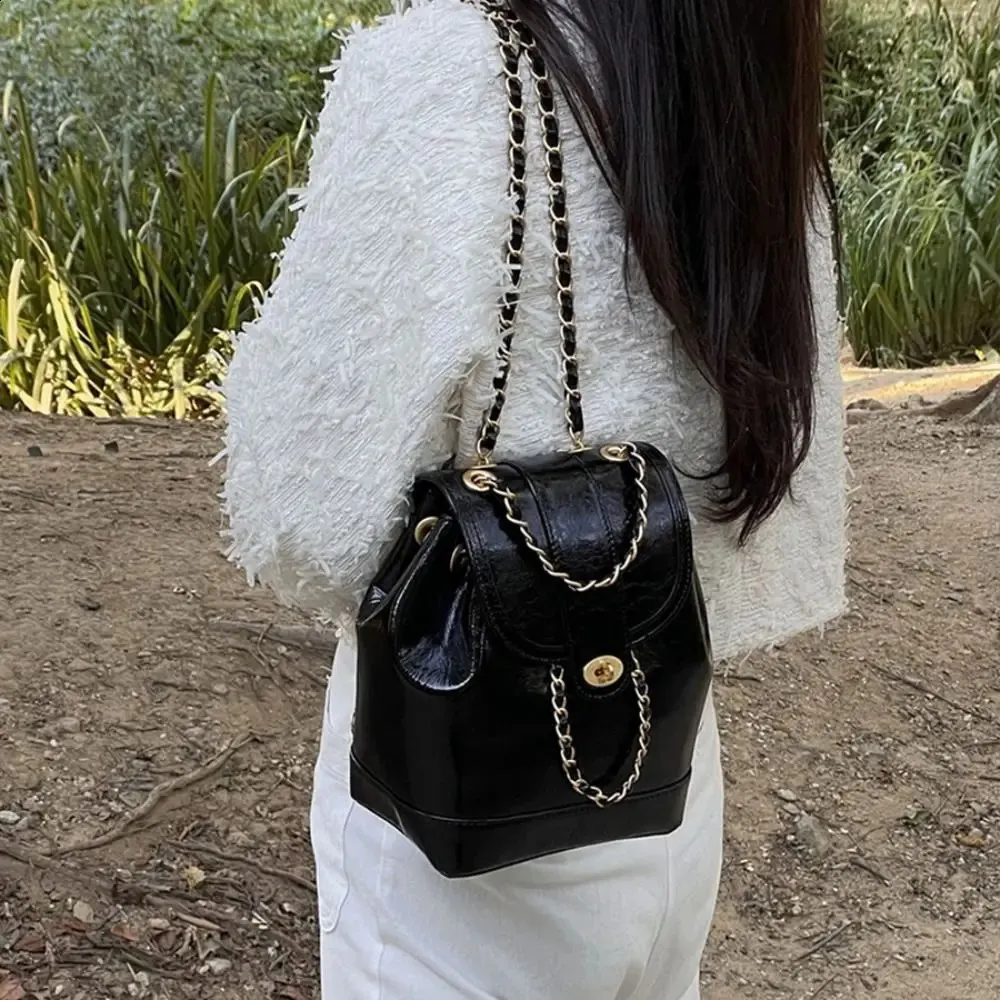 Cute Mini Backpacks Amazon Womens Winter Mini Chain Backpack Womens INS  Student Oil Wax Leather Shoulder Bag Travel Backpack Black Backpack 240918  From Elegatstore,