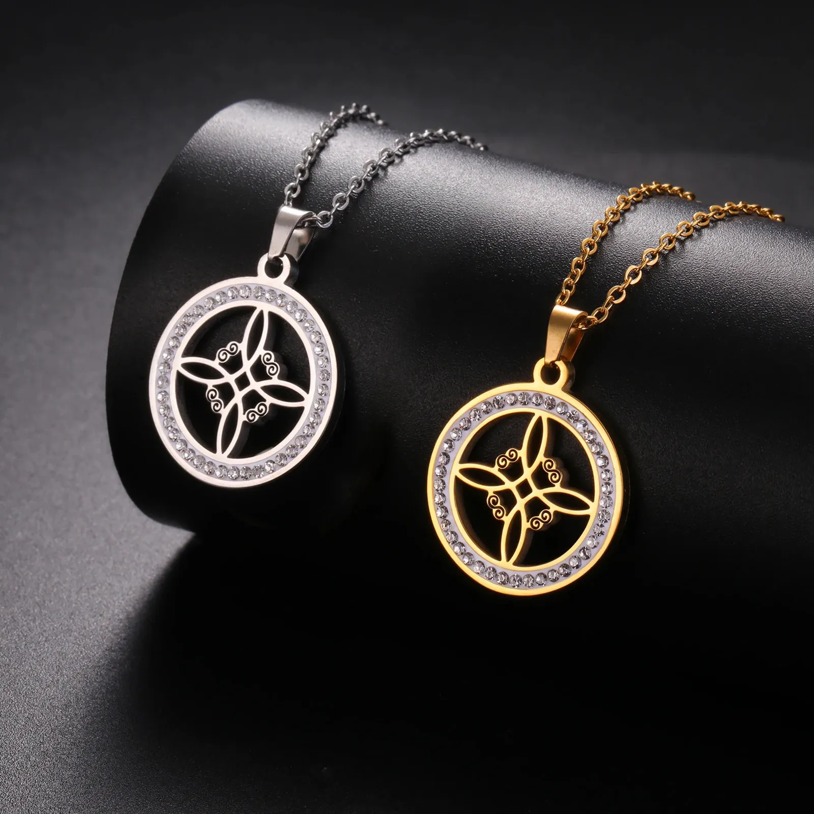 Stainless Steel Witch Knot small pendant necklace