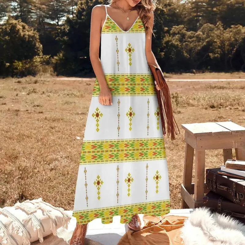 white christmas dresses Vibrant Colors Traditional Ethiopian Dress with Exquisite Patterns –  TheEthiopianStore main image 0