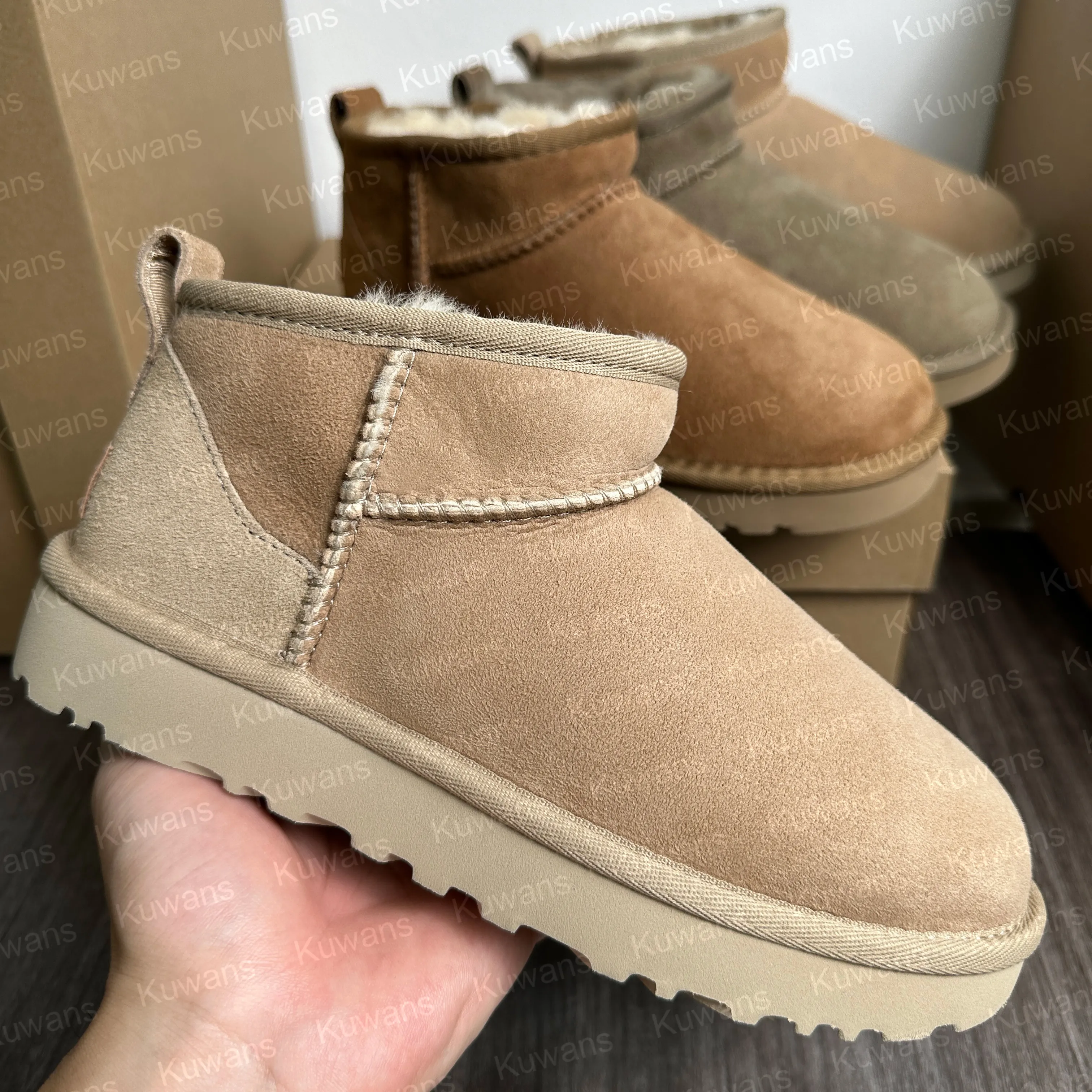 Suede Stivali Pelle Ugg UGG Stivali Da Neve In Camoscio Esmee Boot