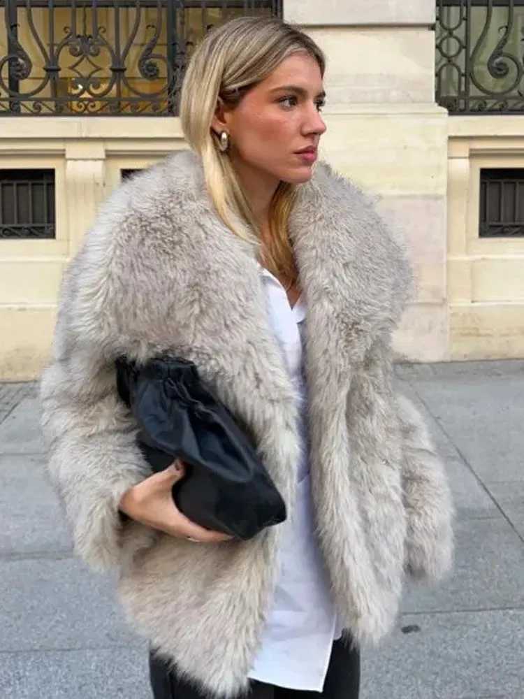 Ladies Faux Fur Jacket: Womens Long Sleeve Warm Winter Coat With