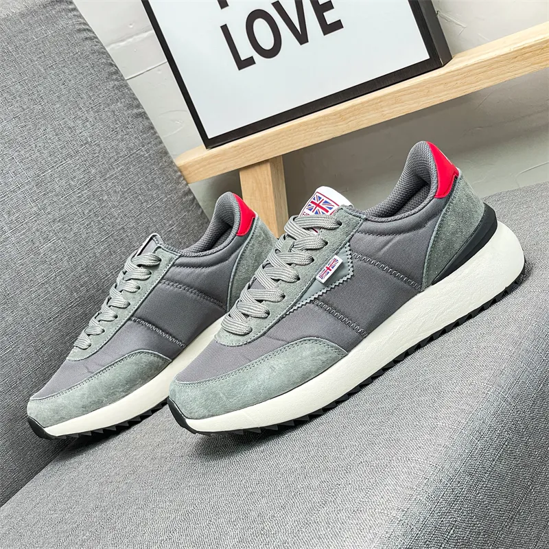 Lightweight Breathable Running Shoes for Summer Casual