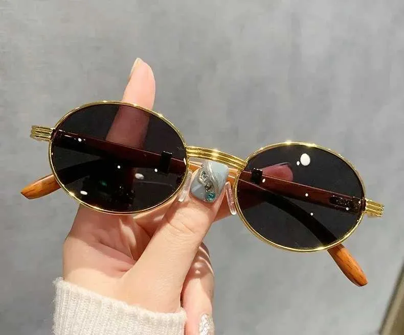 Vintage Oval Sunglasses: Trending Womens Fashion Sunglasses  display picture 2