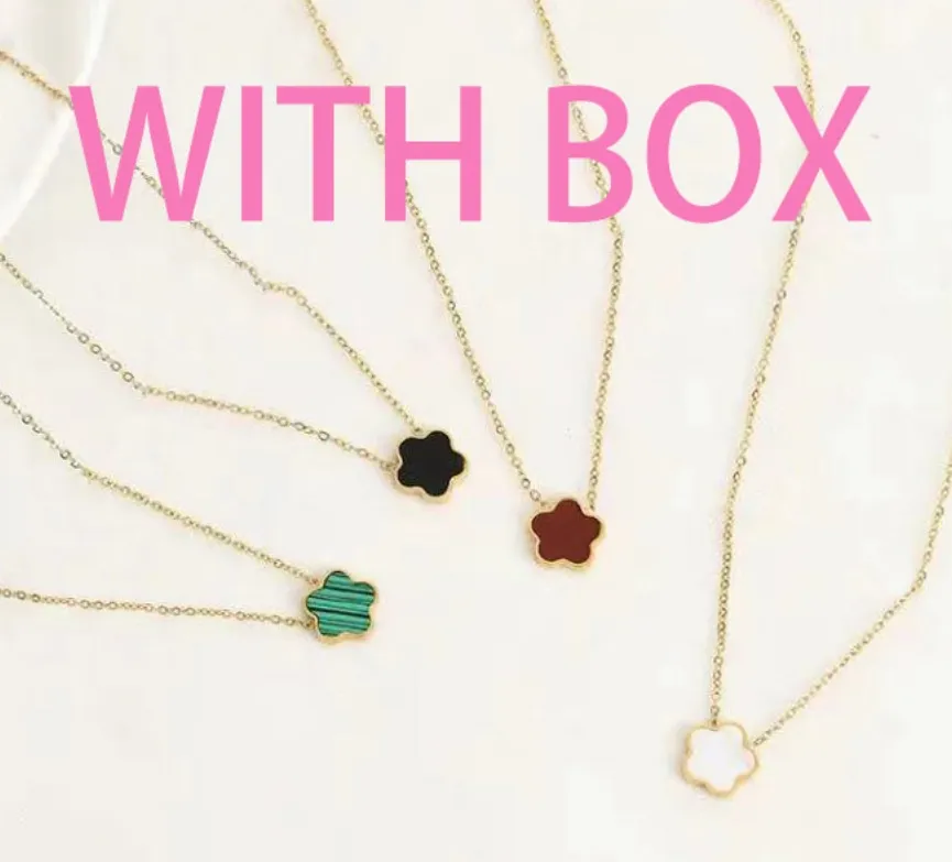 Classic Clover Four Leaf Clover Necklace Pendant With Pearl