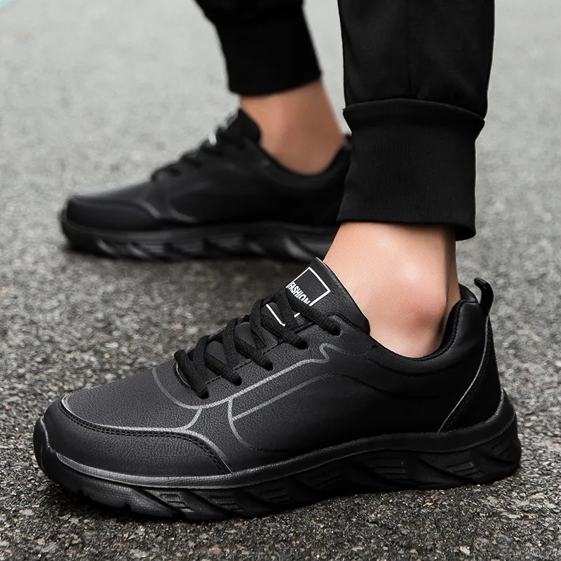 Men's Leather Sneakers: Breathable Casual Shoes for Jogging Training