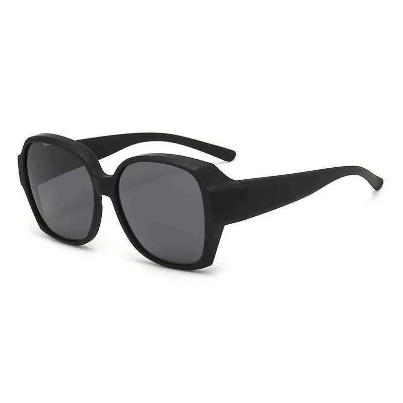 Oversized Square Sunglasses - Polarized UV400 Protection  display picture 1
