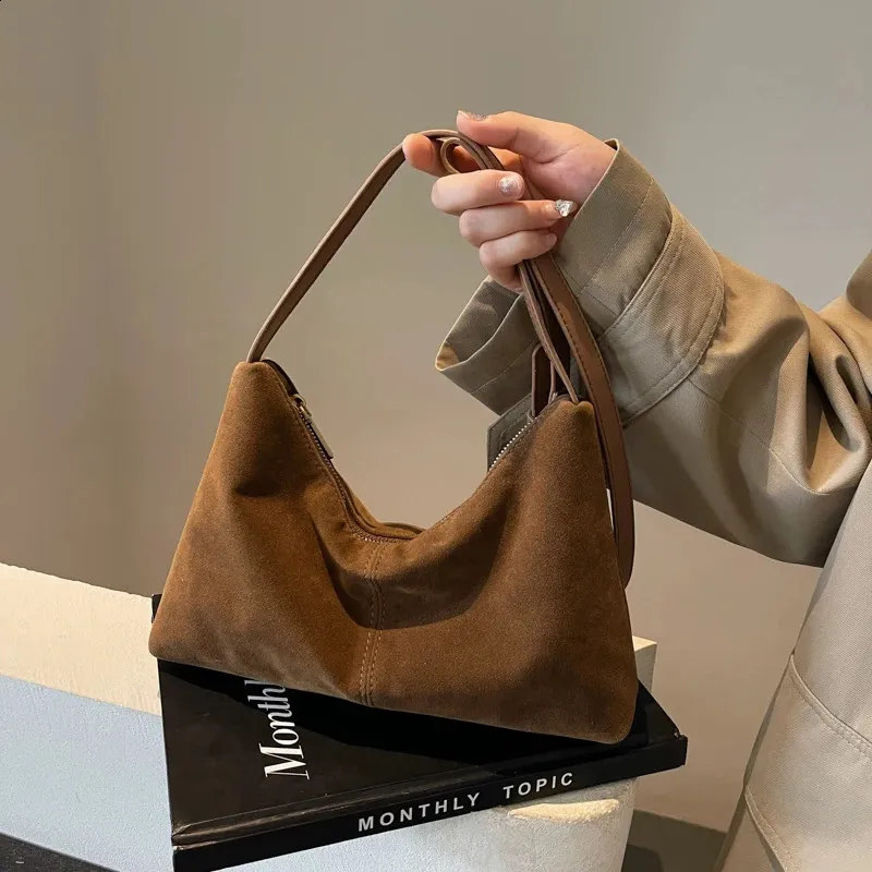 [SATURDAYOFUS] Suede Shoulder Bag /追跡付 Amazon.com: Slouchy Suede Shoulder Bags For Women - Retro