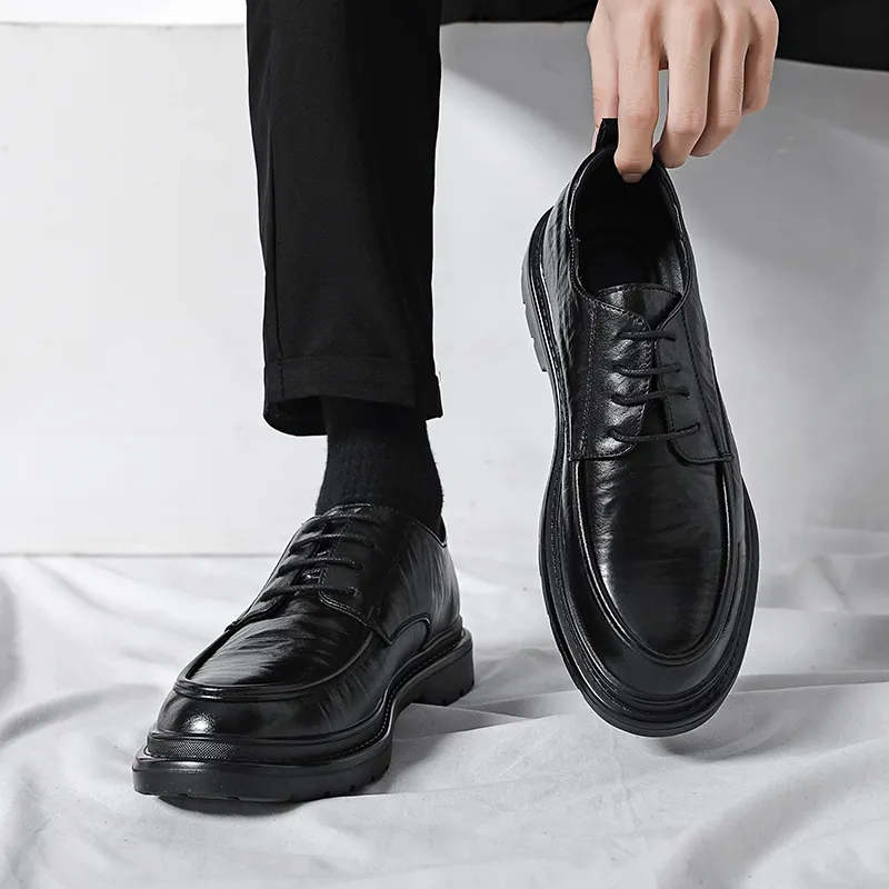 Oxford pattern black leather shoes deals