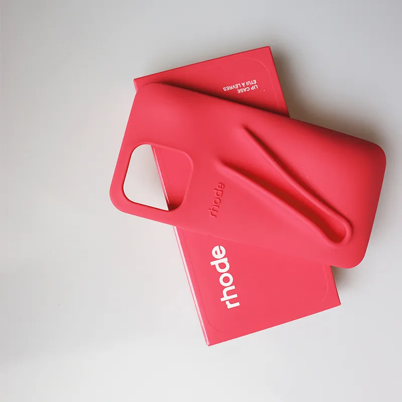 rhode iPhoneケース　16pro Rhode Lip Case Gray - Stylish Protection for iPhone 16 Pro