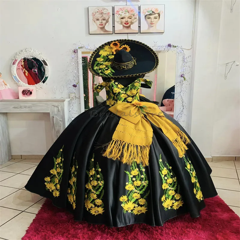 Vintage Mexican Quinceanera Dresses Black Off Shoulder Sunflower Charro Fifteen Birthday Dress With Bow Sash Elegant Birthday Party Vestido de 15 Anos