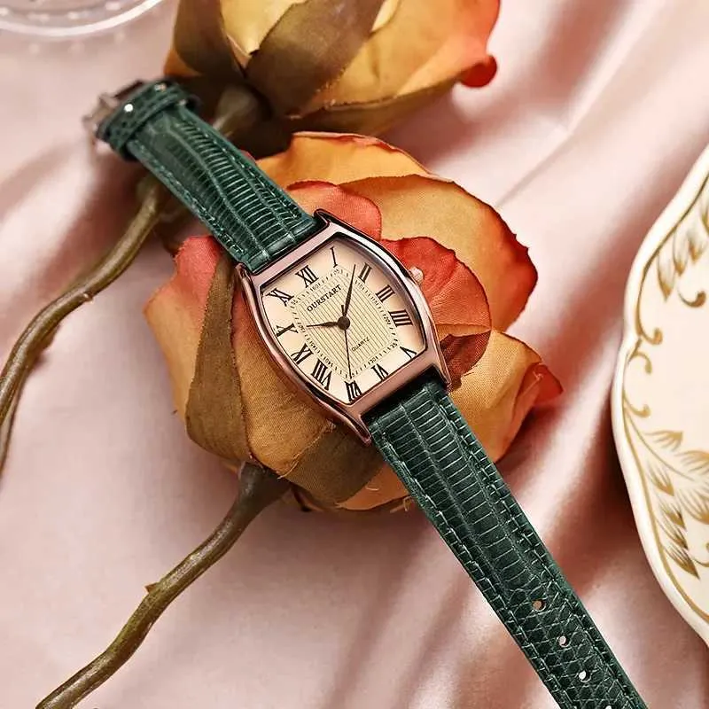 Vintage Wine bottle inspired Leather Watch / Rumours Quartz /Boho watch Vintage Wine Bucket Quartz Watches For Women Simple Leather  main image 3
