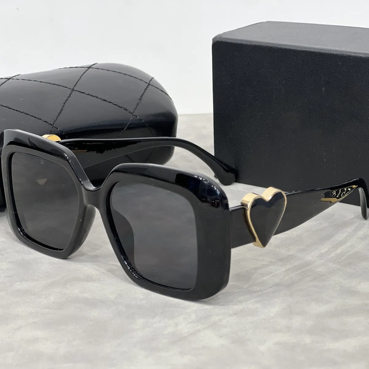 Square Sunglasses for Women Oversized Vintage Style Sun Glasses UV Protection GFUIARA Trendy Square Sunglasses for Men Women Fashion Thick  main image 2