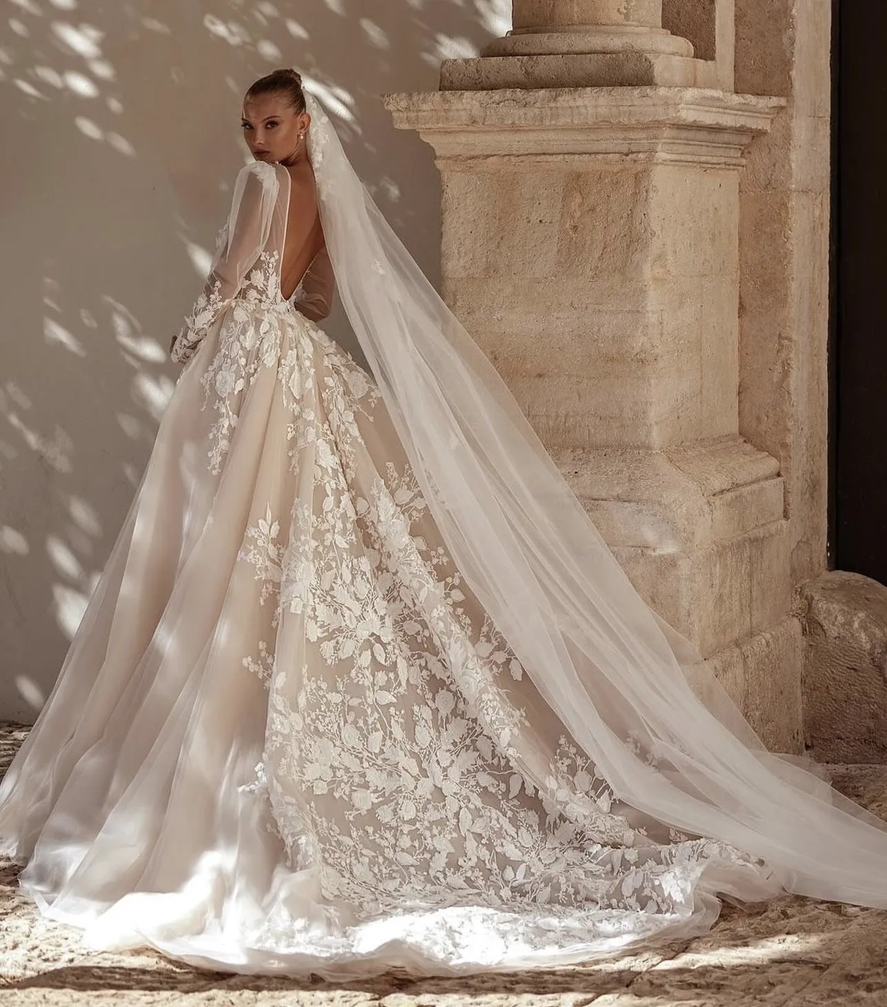 Tulle Wedding Dress With 3D Lace Flowers Long... From Wevens, $176.11 | DHgate.Com Tulle Wedding Dress With 3D Lace Flowers Long... From Wevens, $176.11 | DHgate.Com