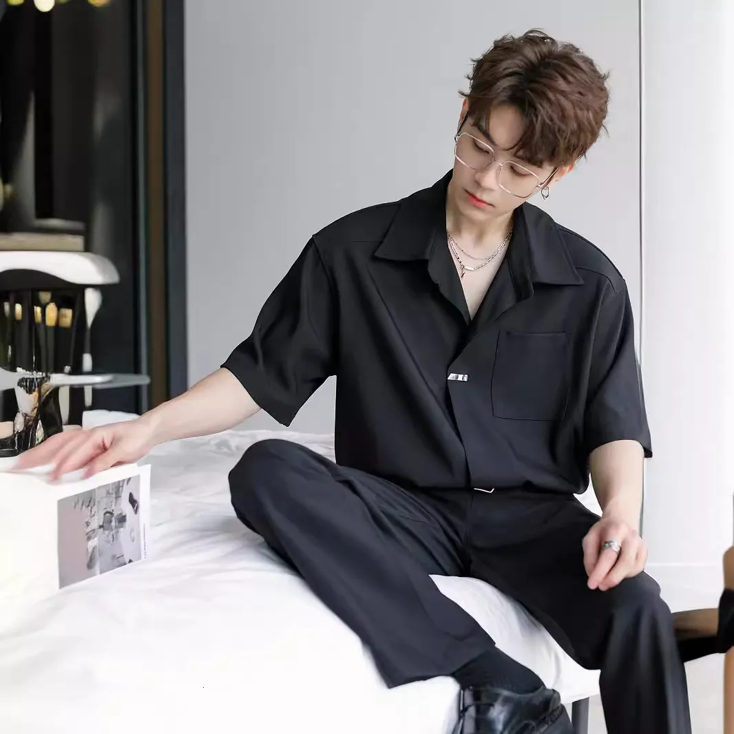 Men's Black Cotton Blend Poplin Short Sleeve Shirt with Sailor Collar and Lantern Sleeves for Career Functions from Dhgate Men's Casual Shirts - price 42.29 Men's Black Cotton Blend Poplin Short Sleeve Shirt with Sailor Collar and Lantern Sleeves for Career Functions from Dhgate Men's Casual Shirts - price 42.29