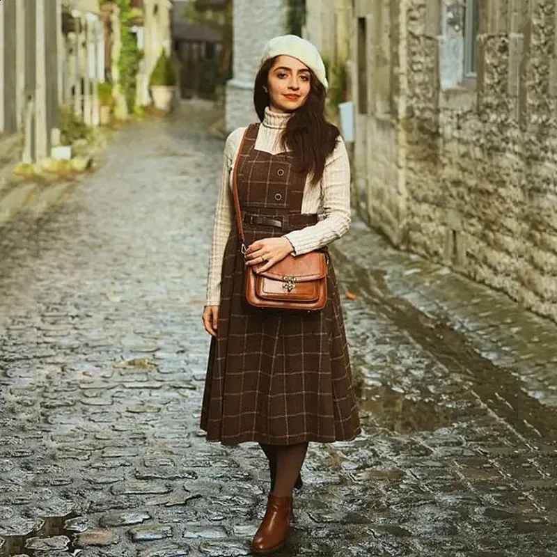 Korean Plaid Woolen Two-Piece 2 piece winter dress with Belt for Women - Vintage Style, Spaghetti Straps, Long Sundress - Autumn/Winter Vestidos Korean Plaid Woolen Two-Piece 2 piece winter dress with Belt for Women - Vintage Style, Spaghetti Straps, Long Sundress - Autumn/Winter Vestidos