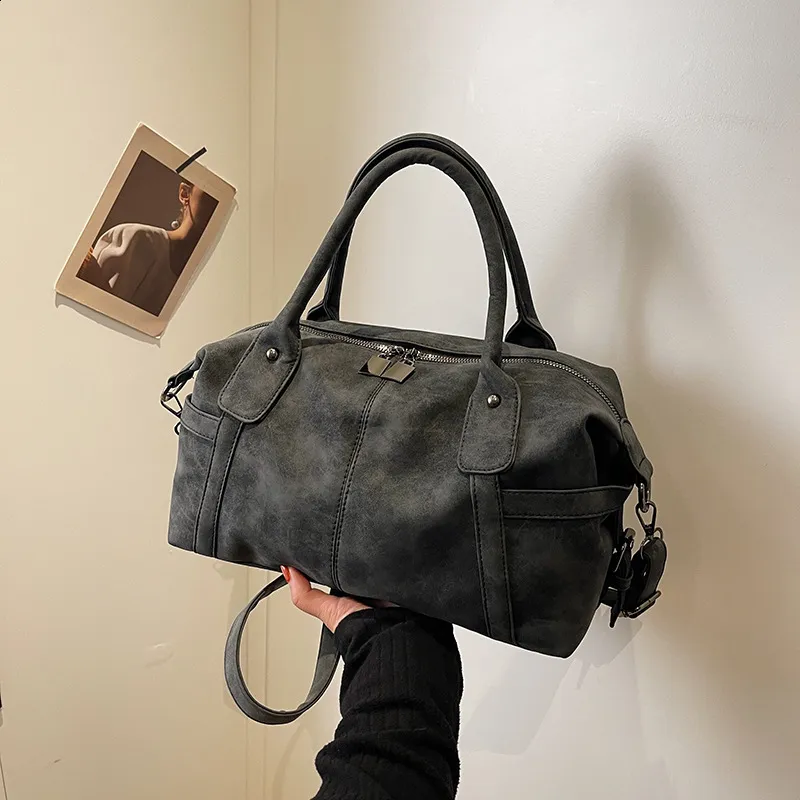 Women's PU Leather Crossbody Bag - Small Quilted Shoulder Purse, Adjustable Strap (Black)