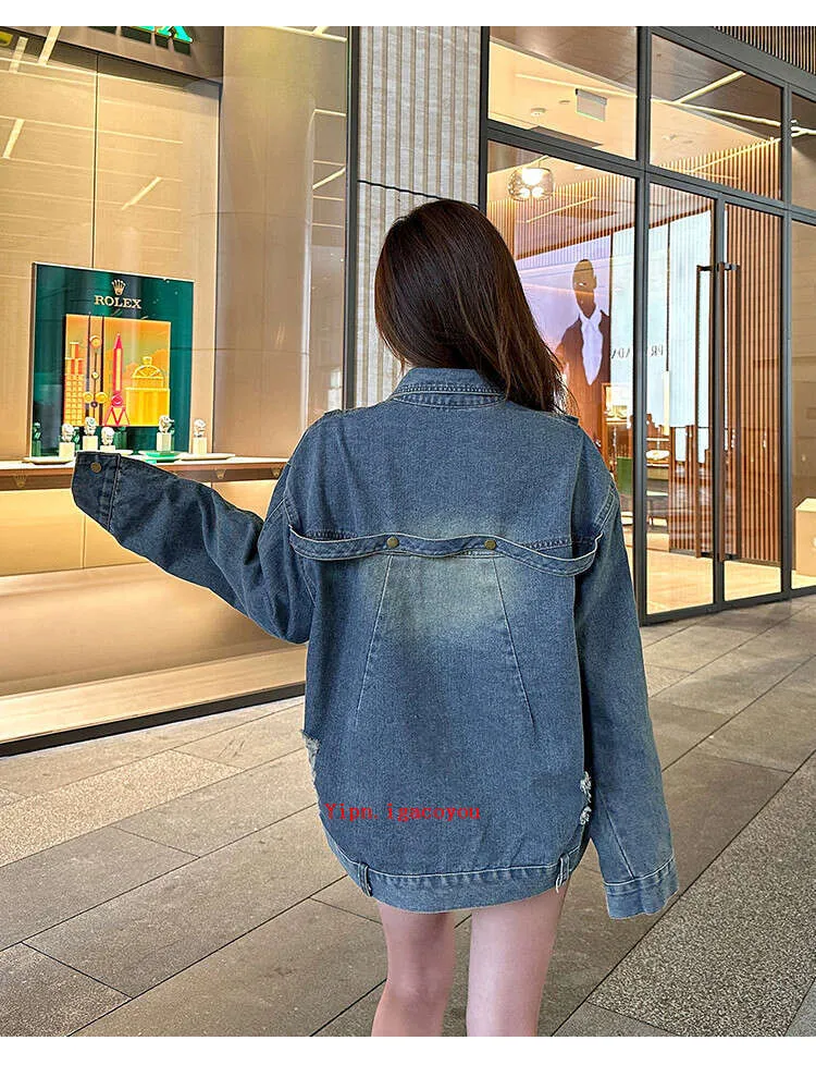 【A.P.C】FEMME 3rd DENIM JKT Vintage wash Petite Vintage Wash Cropped Denim Jacket | boohoo