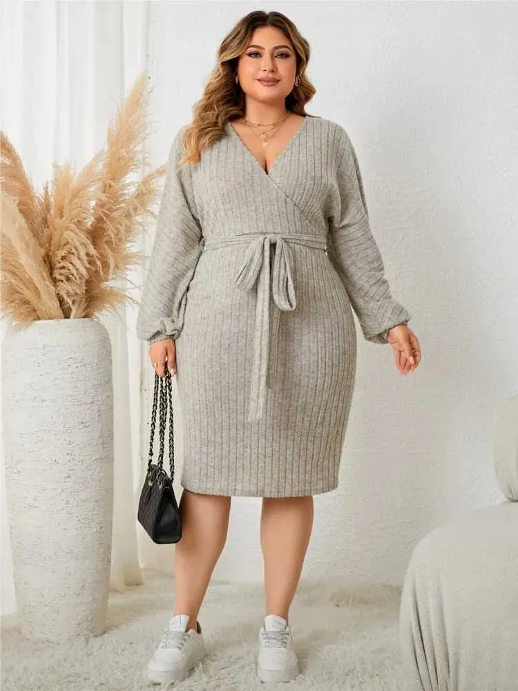 Plus Size Velvet Midi Bodycon Sweater Dress Women V-Neck Long Sleeve Flare Sleeve Floor-Length Winter from Dhgate Plus size Dresses - price 29.54 Plus Size Velvet Midi Bodycon Sweater Dress Women V-Neck Long Sleeve Flare Sleeve Floor-Length Winter from Dhgate Plus size Dresses - price 29.54