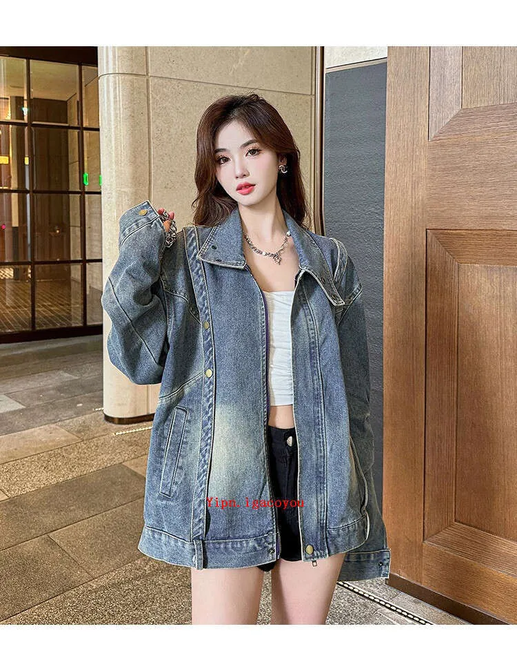 【A.P.C】FEMME 3rd DENIM JKT Vintage wash Petite Vintage Wash Cropped Denim Jacket | boohoo