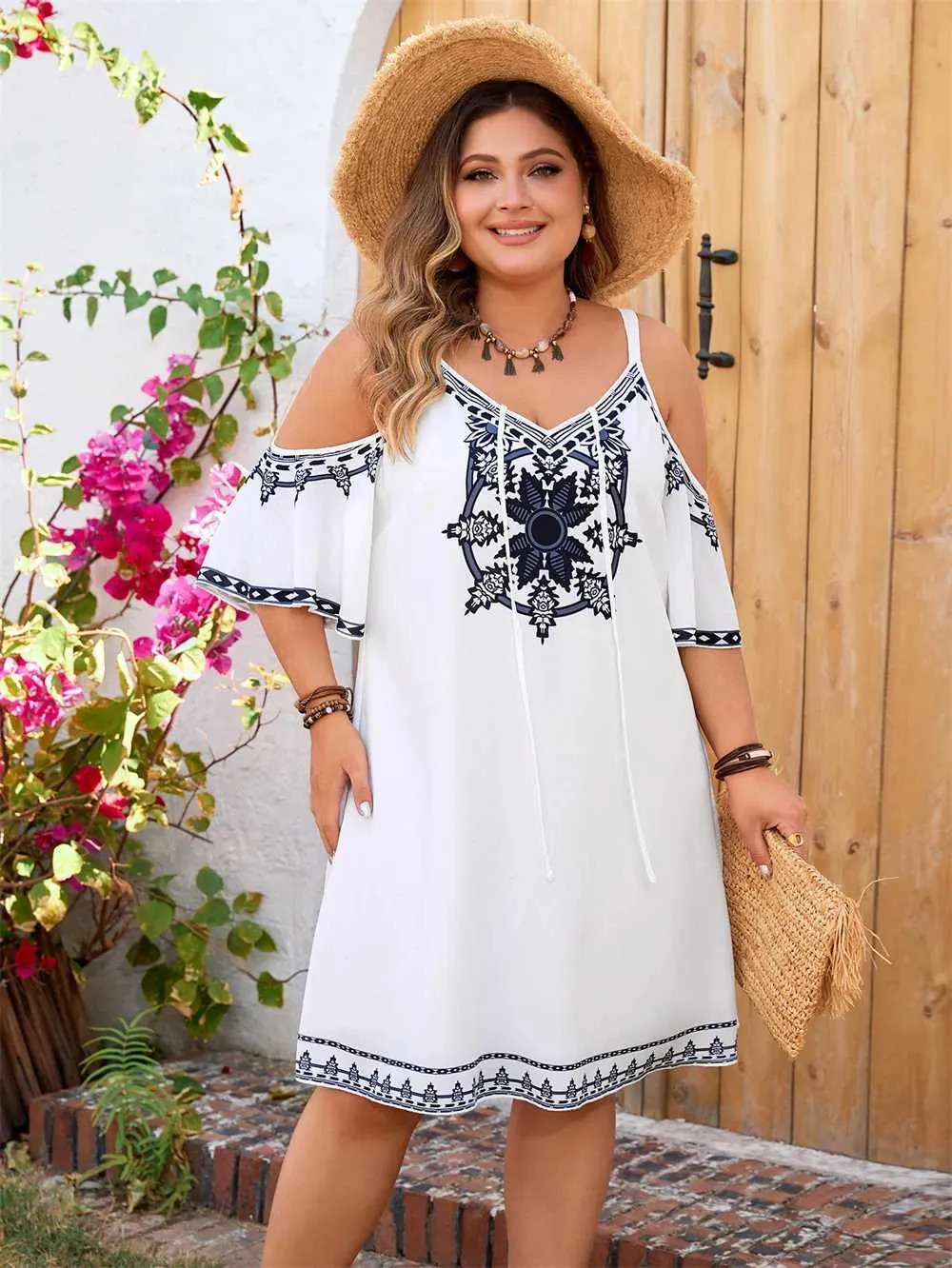 GIBSIE Plus Size Ethnic Print Plus Size White Dress - Cold Shoulder Boho Mini Dresses: Plus Size Cold Shoulder Ethnic Print Summer Dress Tie  Front Vacation Casual Loose Fit For Women From Jichang_store1, $13.94 |  DHgate.Com