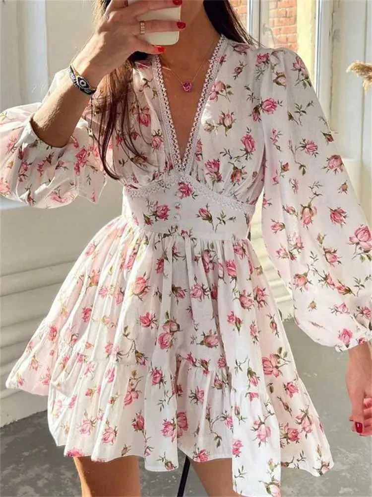 How to Select a One Piece Dress for Women: Buyer's Guide