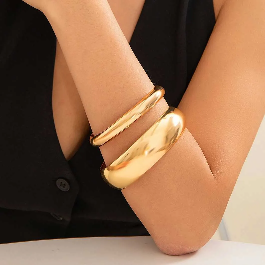 Punk Glossy Metal Bangle Set - 2 Heavy Closed Bracelets for