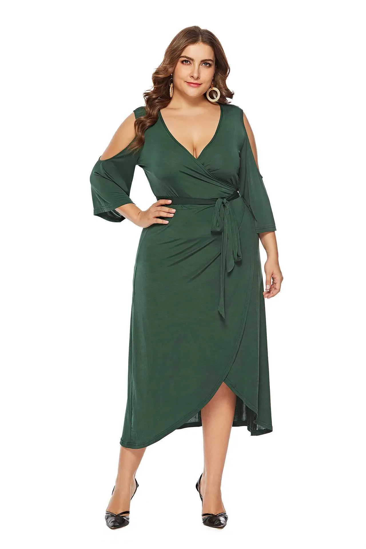 Elegant Green Knee-Length Dress with Draped and Tie Belt.