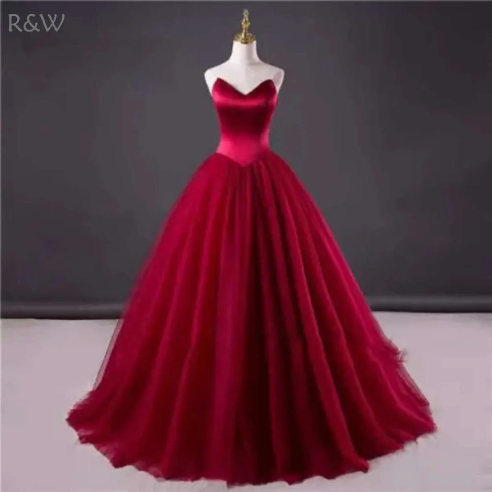 Elegant Red Evening Gowns: Long Lace Applique Formal Dresses - Shop Now!  from Dhgate Evening Dresses - price 240.68