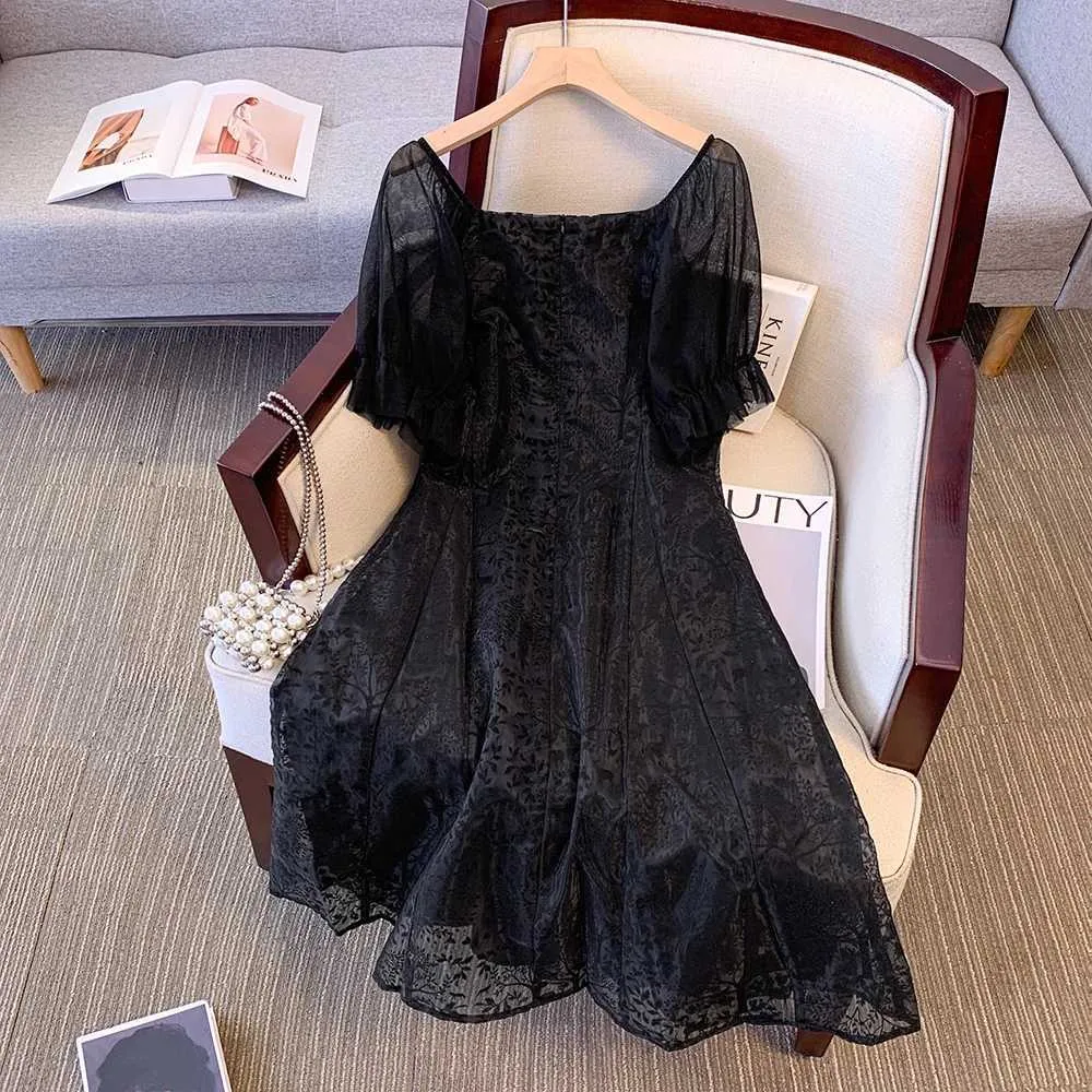 Elegant and Comfortable Black Lace Dress for Formal Occasions Elegant and Comfortable Black Lace Dress for Formal Occasions