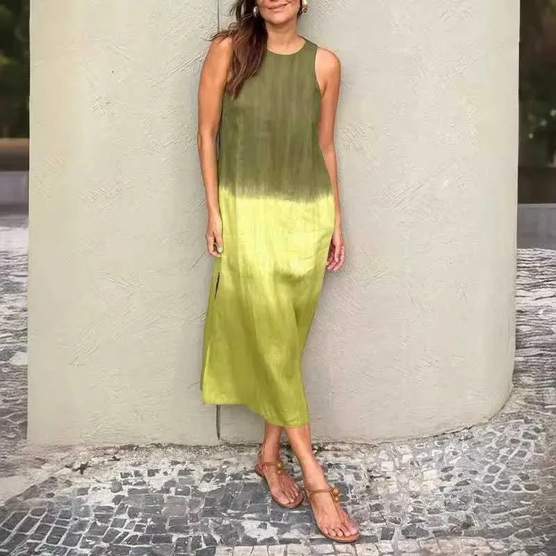 Elegant Cotton & Linen Sleeveless Gradient Dress with Slit and Gold Sandals Elegant Cotton & Linen Sleeveless Gradient Dress with Slit and Gold Sandals