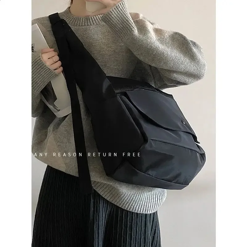 Petit Sac En Croissant En Nylon, Sac à Bandoulière En Croissant Pour Femmes - Sac à Bandoulière Pour Femmes Hommes,Petite Bandoulière Décontractée, Sac à Main En Forme De Croissant En Nylon Avec