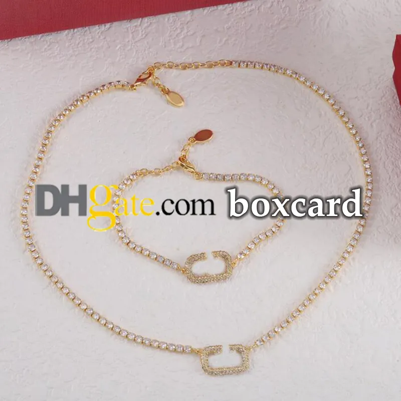 Christmas Necklace/Bracelet Set w/ Sparkly Christmas Necklace/Bracelet Set w/ Sparkly