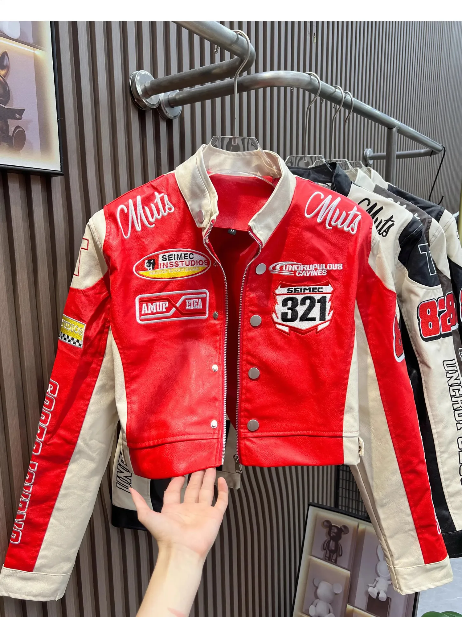 American Retro Embroidered PU Leather Motorcycle Jacket For Women