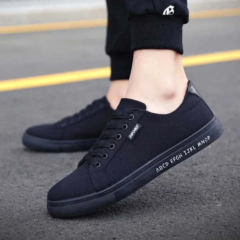 Bulk Mens Breathable Skateboard Shoes Casual Korean Style, Lace Up
