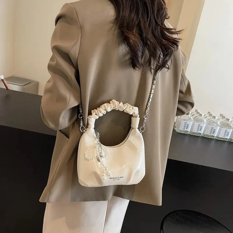 Korean Fashion Silver PU Leather women's shoulder